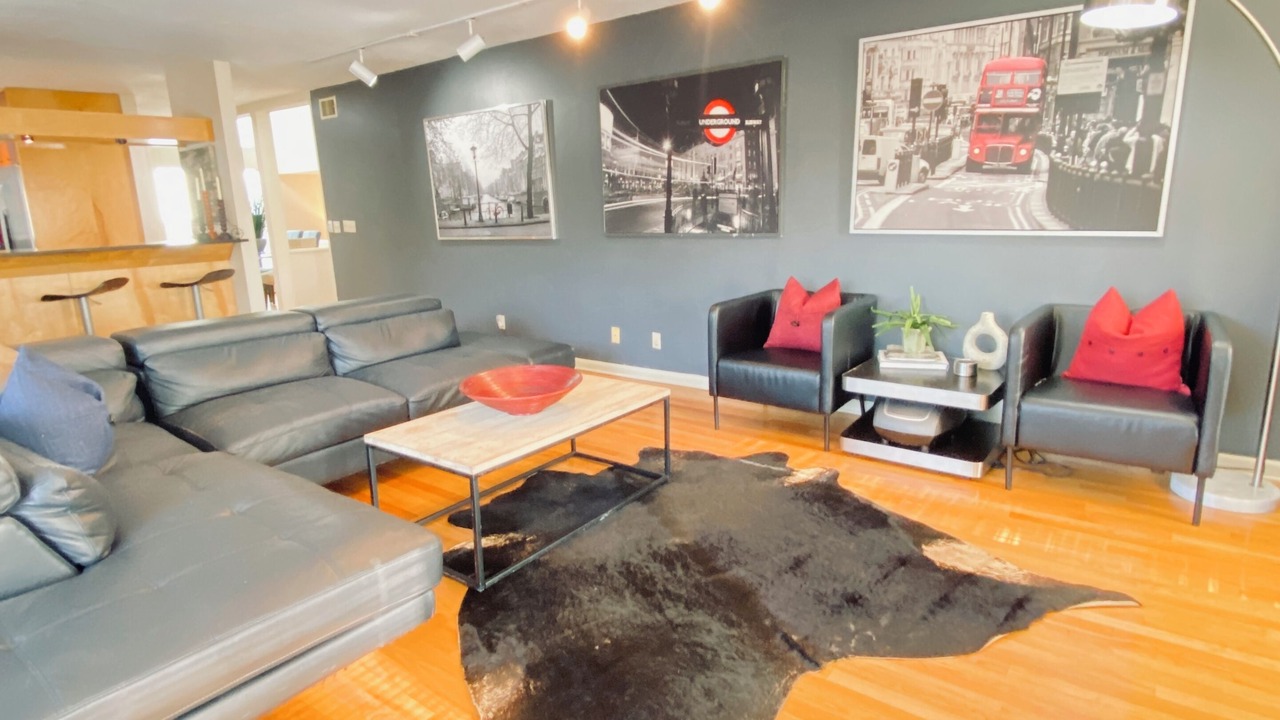 Photo of Bedroom in Bearss Plaza