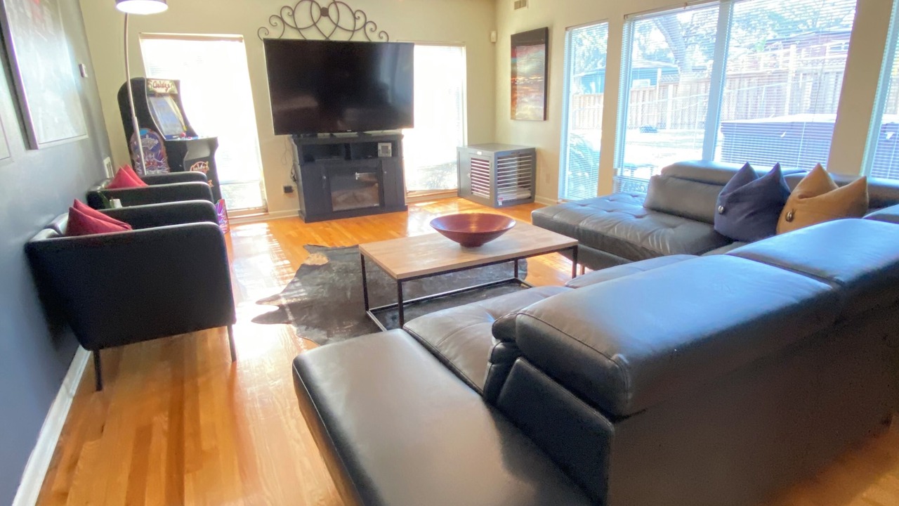 Photo of Bedroom in Bearss Plaza