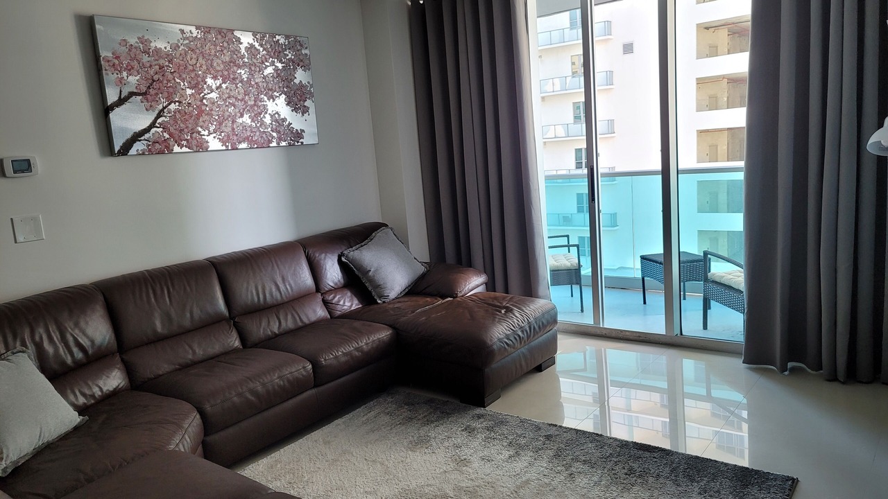 Photo of Livingroom in Hollywood South Central Beach