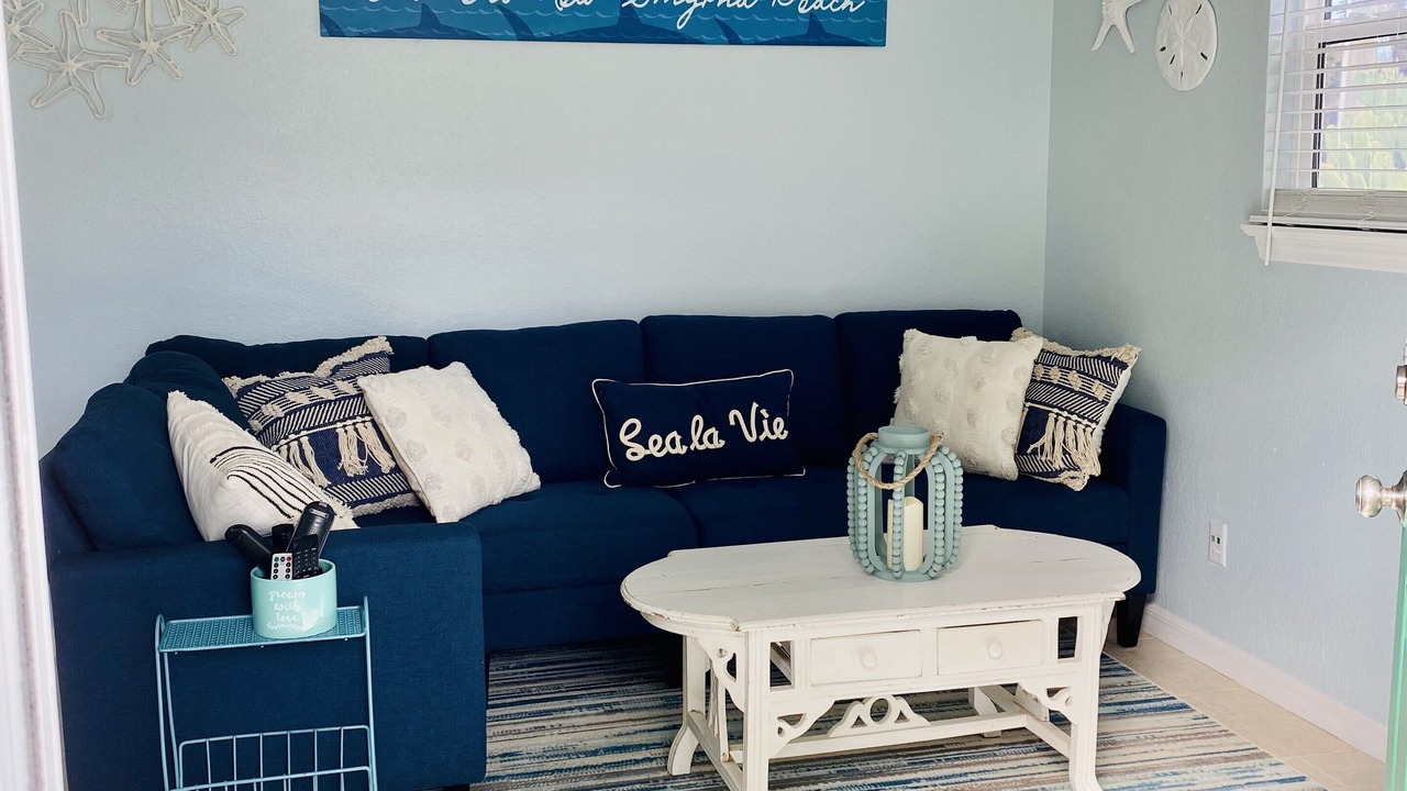 Photo of Livingroom in New Smyrna Beach