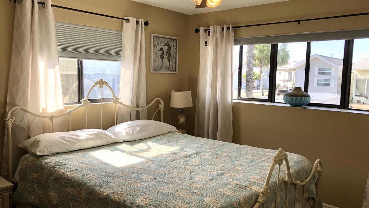 Photo of Bedroom in Lower Grand Lagoon