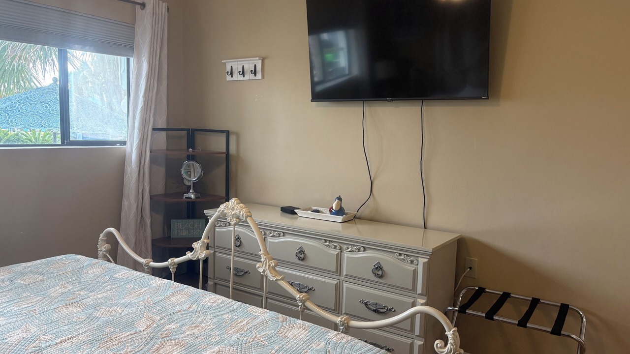 Photo of Bedroom in Lower Grand Lagoon