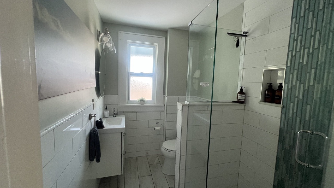 Photo of Bathroom in Crescent Lake