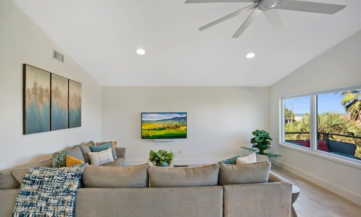 Photo of Bedroom in Butler Beach