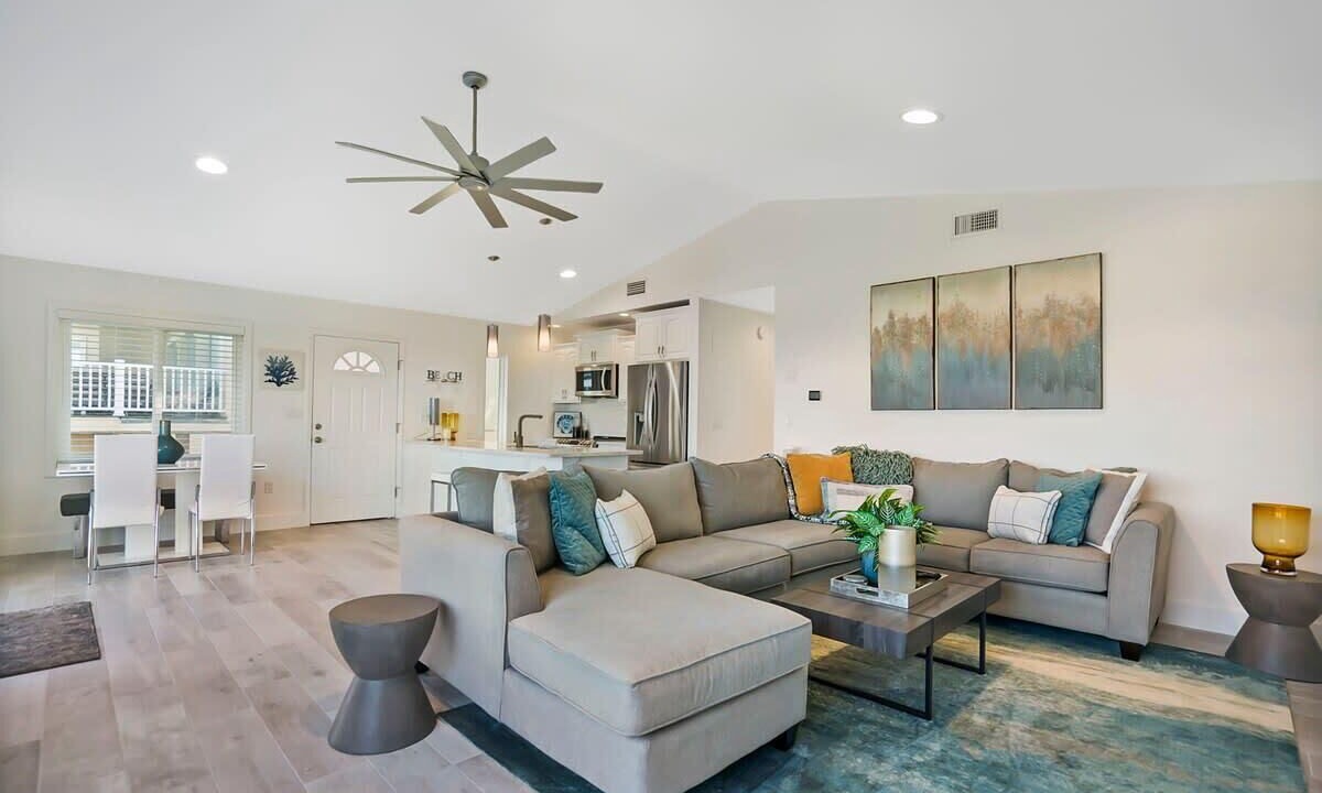 Photo of Bedroom in Butler Beach