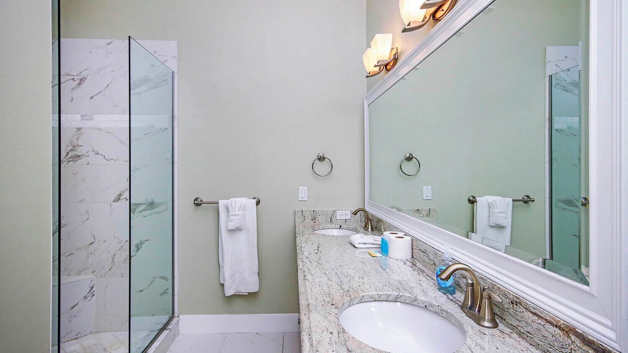 Photo of Bathroom in Beachview Country Club Estates