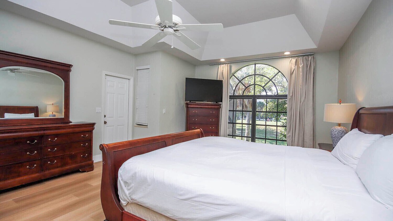 Photo of Bedroom in Beachview Country Club Estates