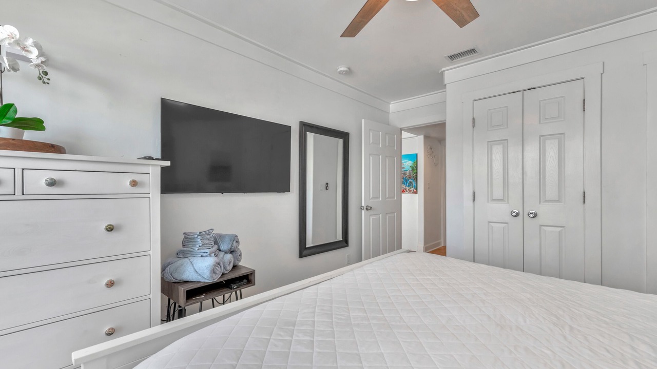Photo of Bedroom in Holiday Isle
