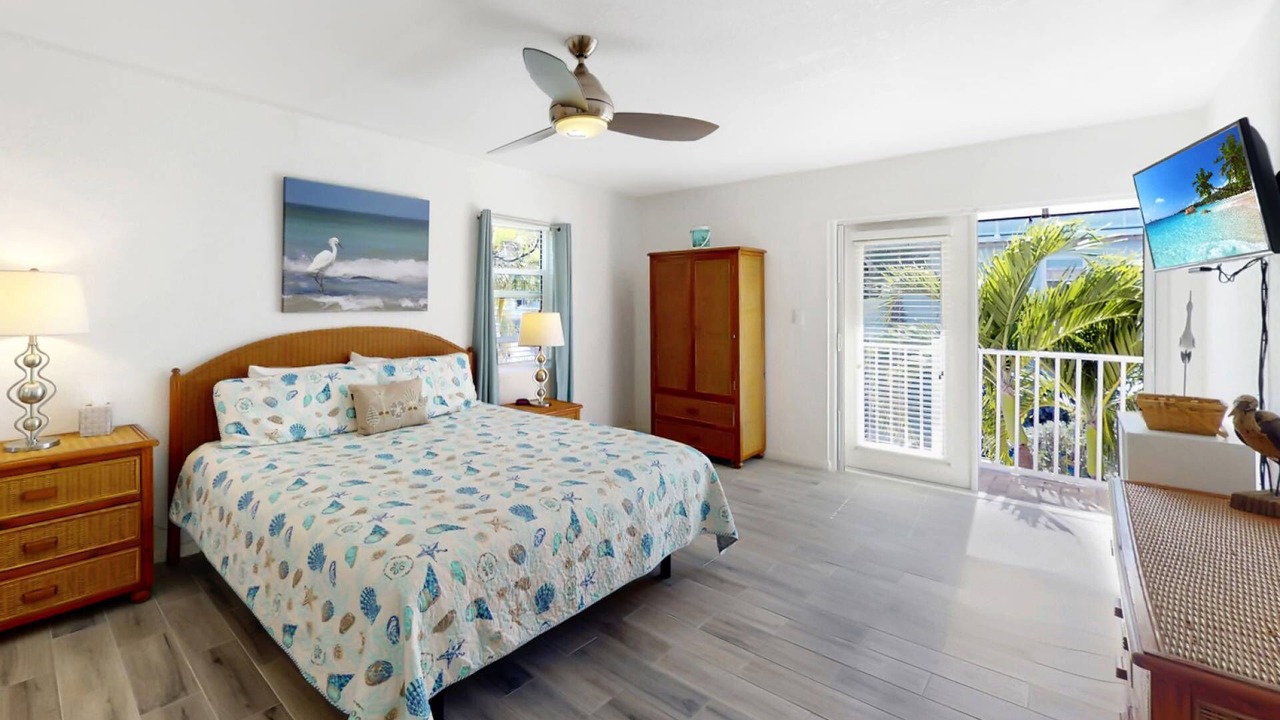 Photo of Bedroom in Pass-a-Grille Historic District
