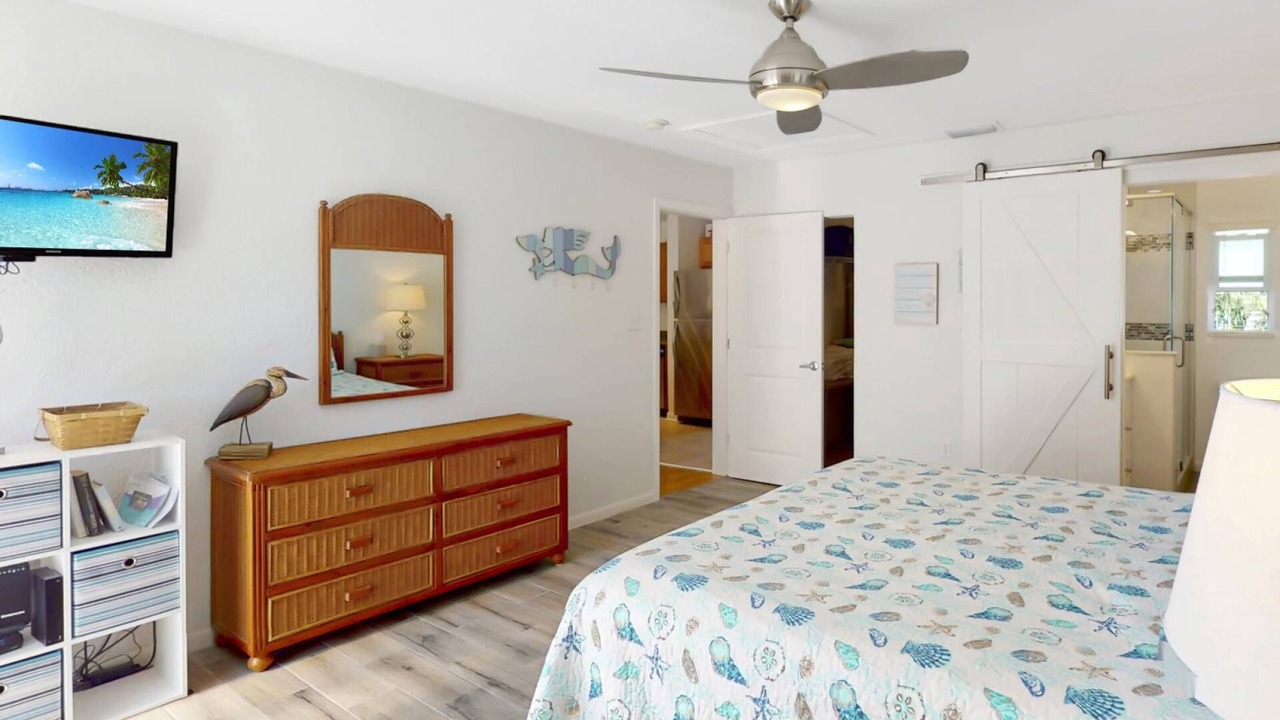 Photo of Bedroom in Pass-a-Grille Historic District