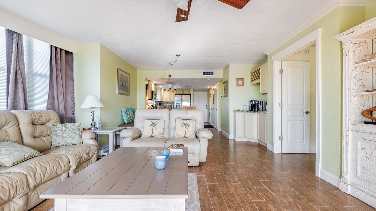 Photo of Livingroom in New Smyrna Beach