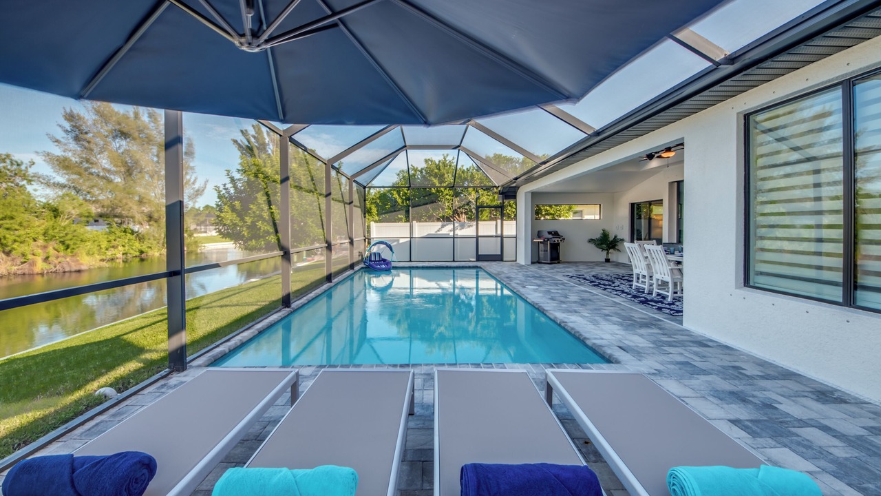 Photo of Outdoor in Pelican