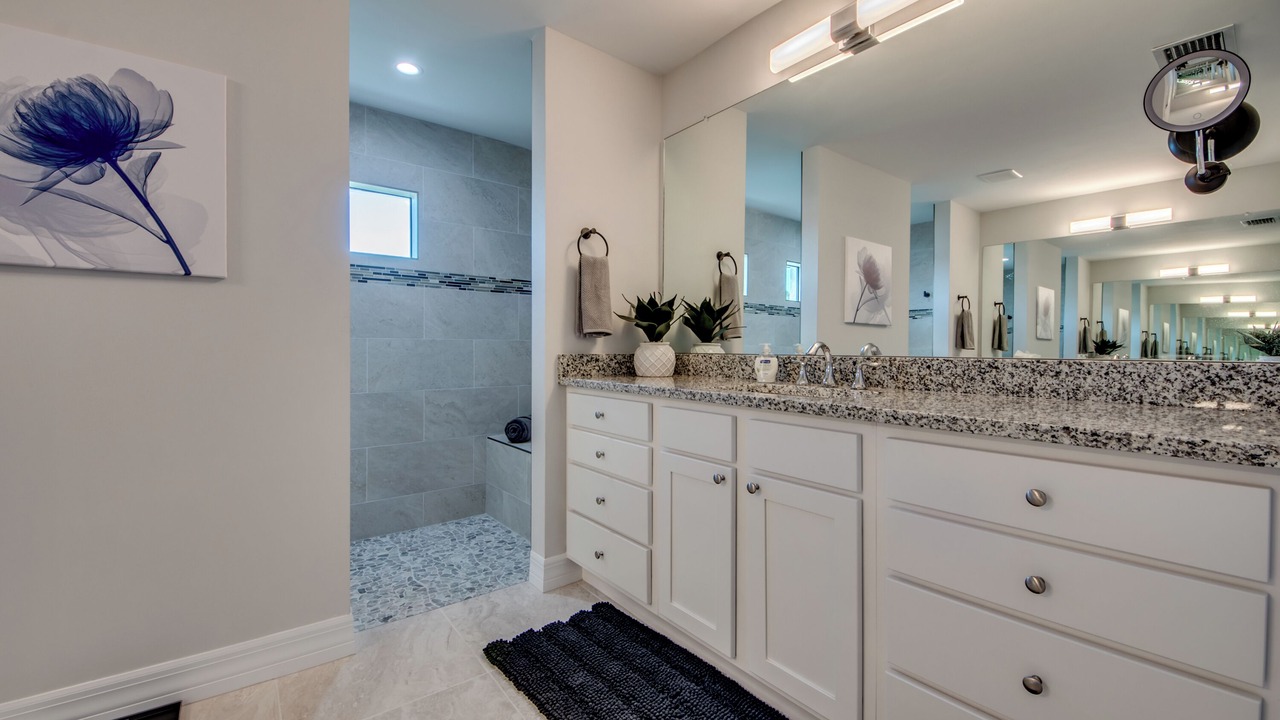 Photo of Bathroom in Pelican