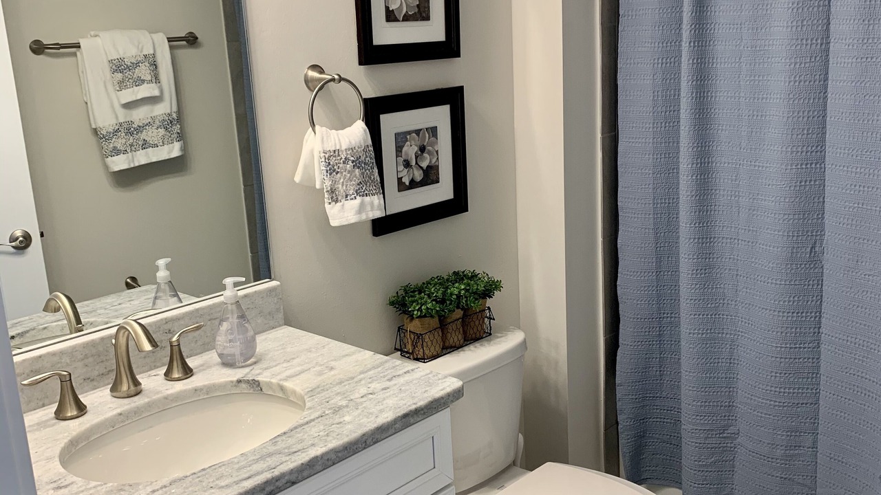 Photo of Bathroom in Naples