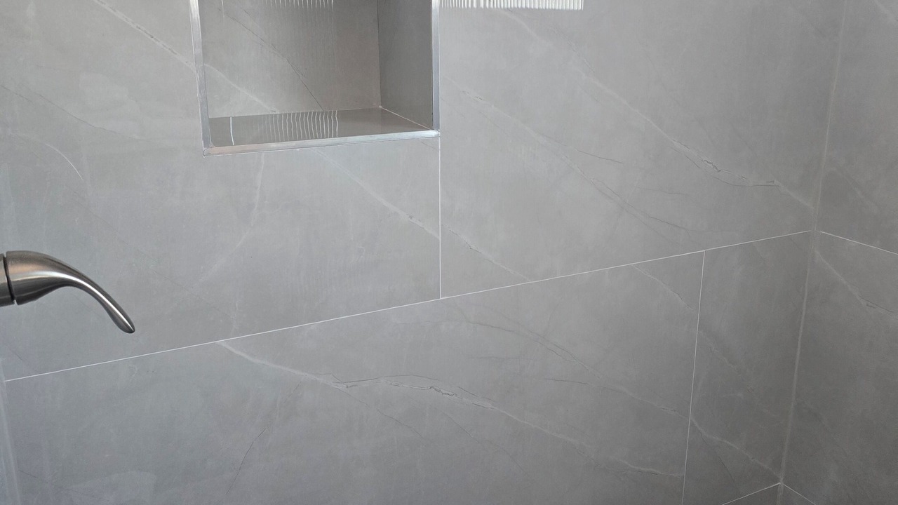 Photo of Bathroom in Mid Island