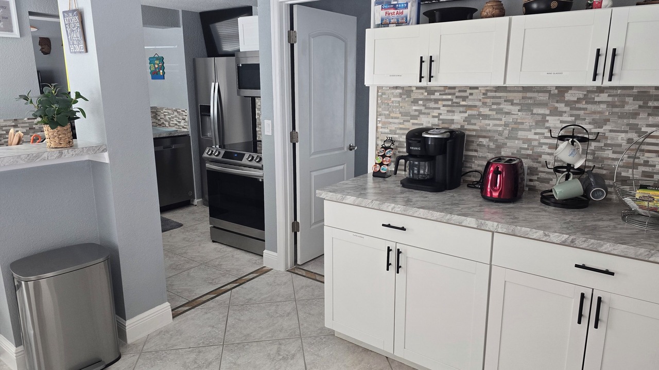 Photo of Kitchen in Mid Island