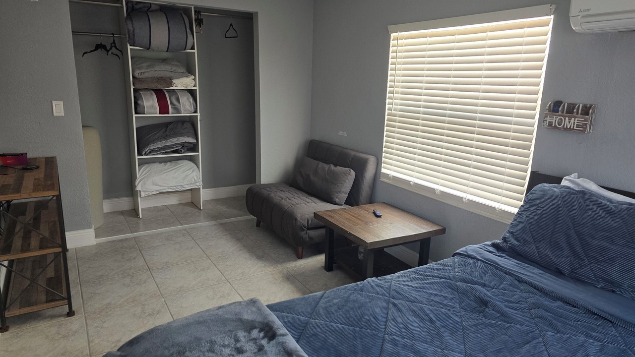Photo of Bedroom in Mid Island