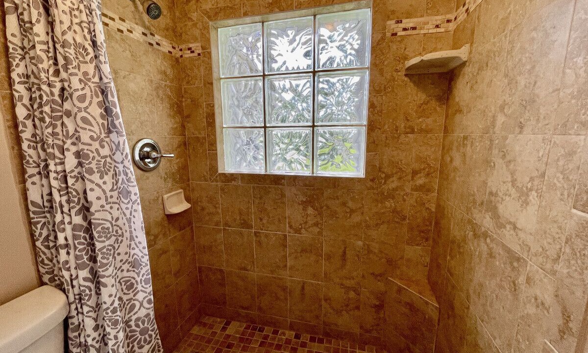 Photo of Bathroom in Cocoa Isles