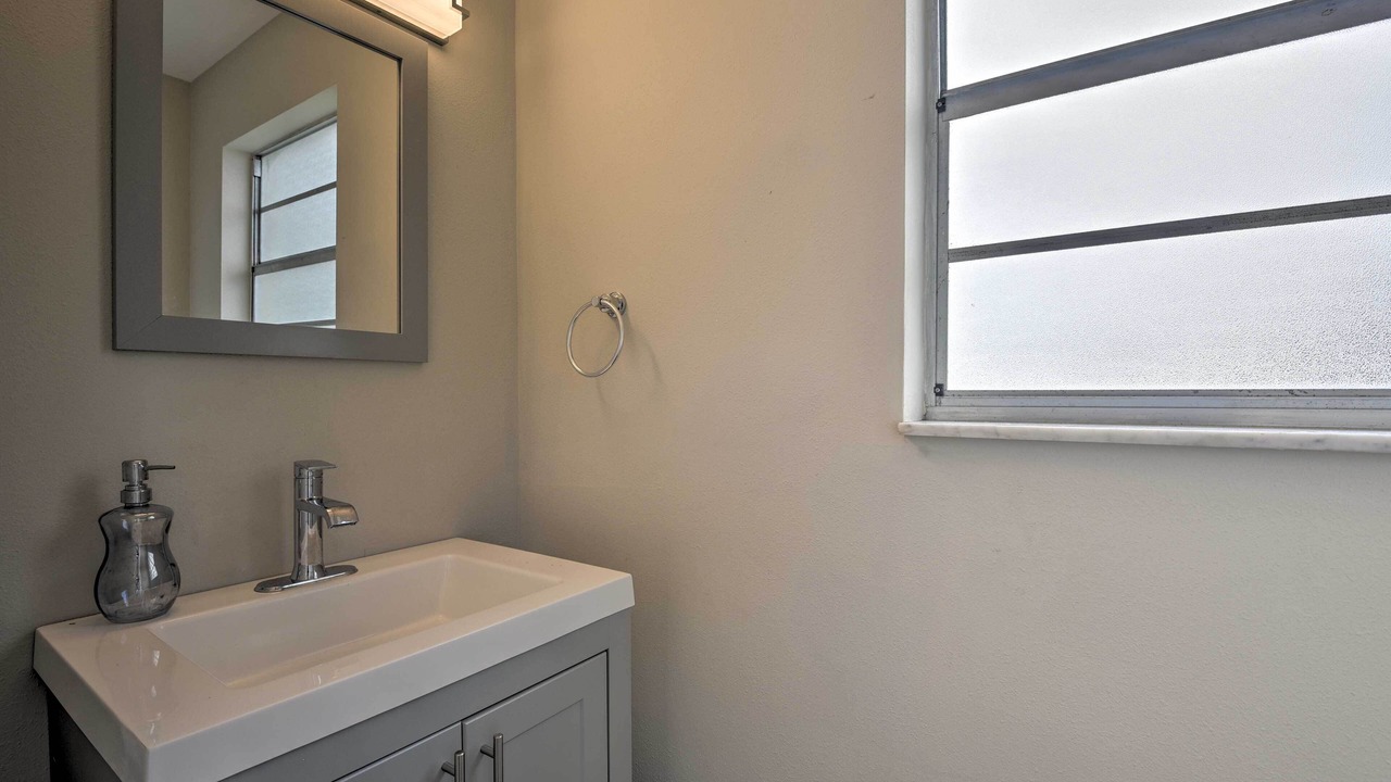 Photo of Bathroom in Royal Dunes North