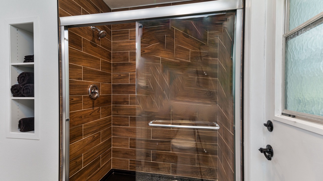 Photo of Bathroom in Gulf Cove