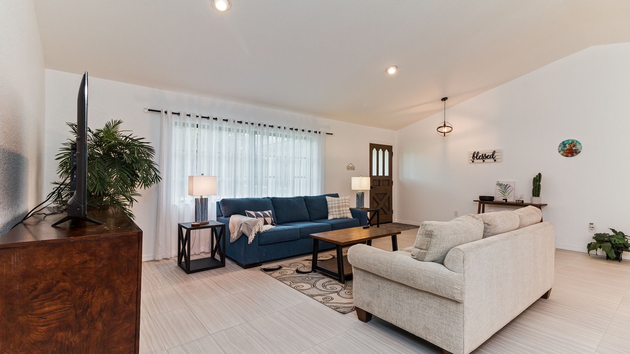 Photo of Livingroom in Gulf Cove