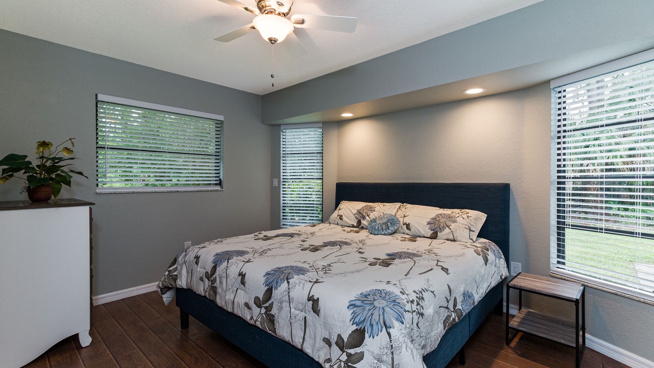 Photo of Bedroom in Gulf Cove