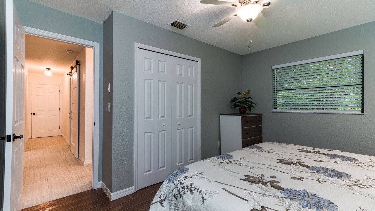Photo of Bedroom in Gulf Cove