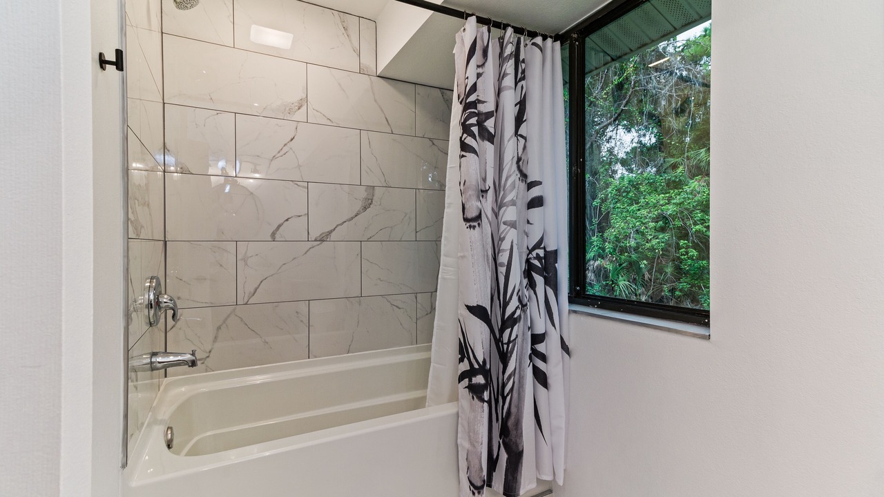 Photo of Bathroom in Gulf Cove