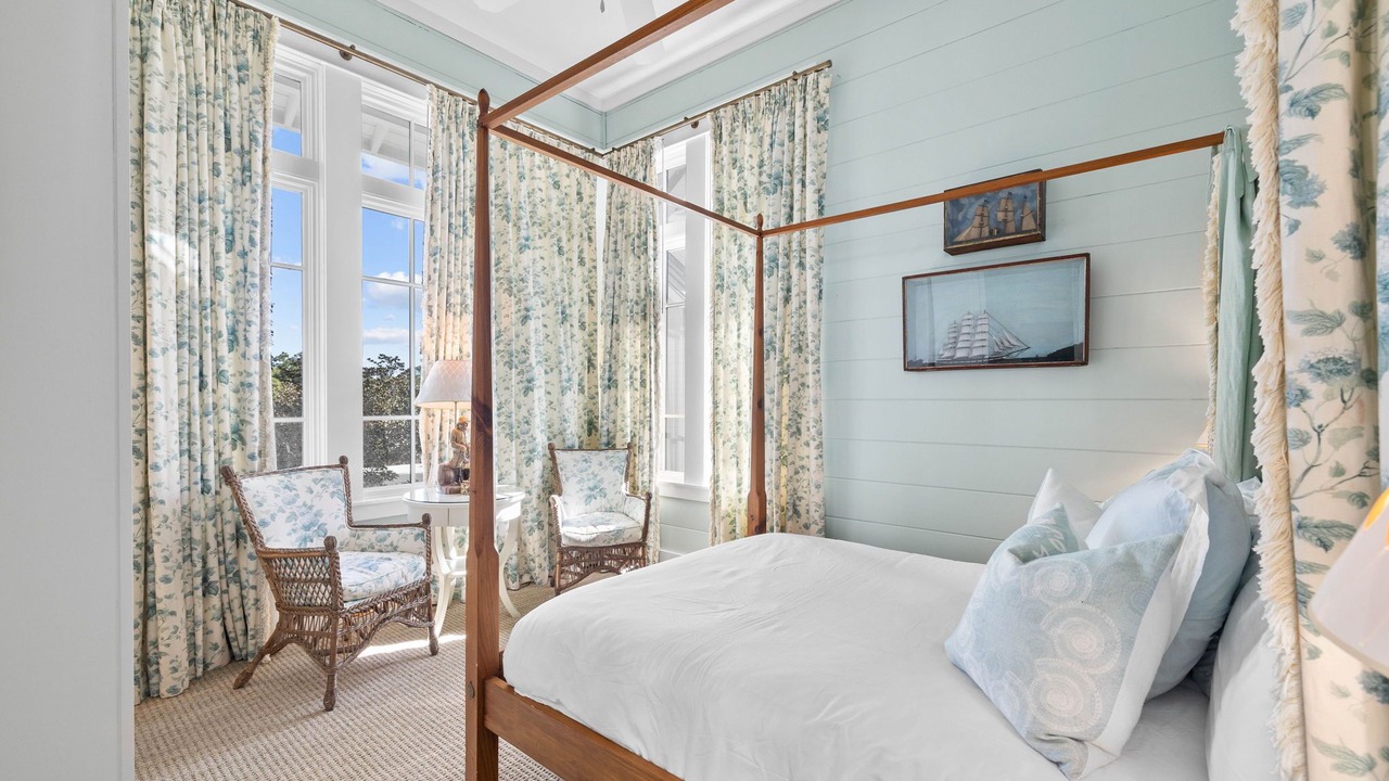Photo of Bedroom in Seaside