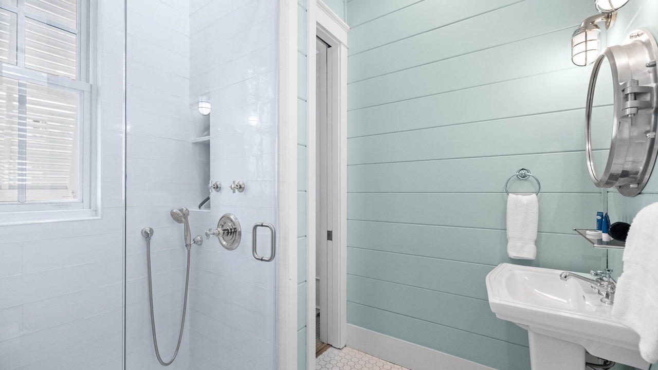 Photo of Bathroom in Seaside