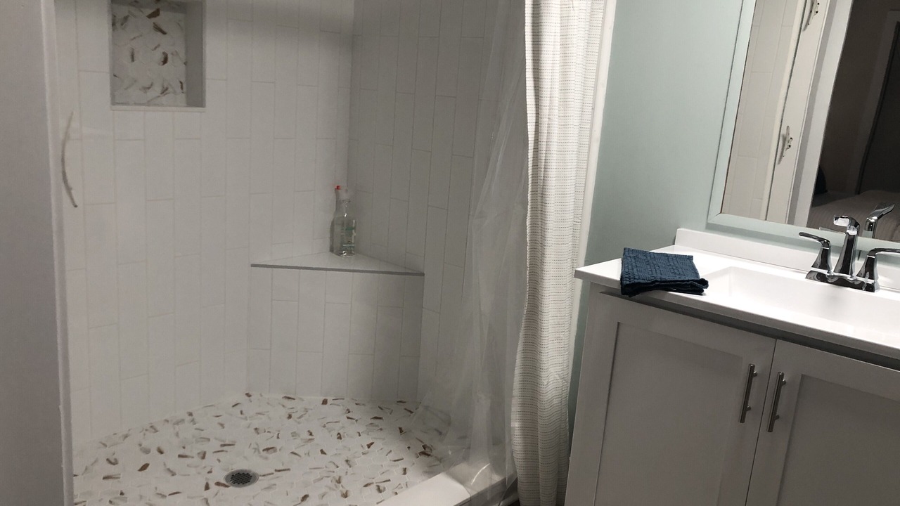 Photo of Bathroom in Shellman Bluff