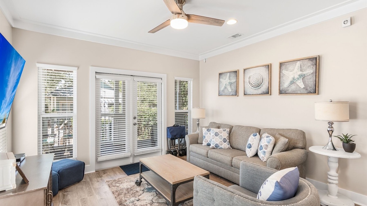 Photo of Livingroom in Seacrest