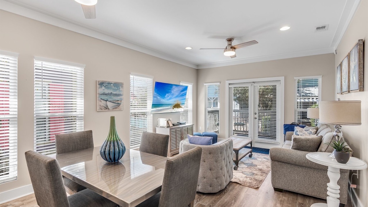 Photo of Livingroom in Seacrest