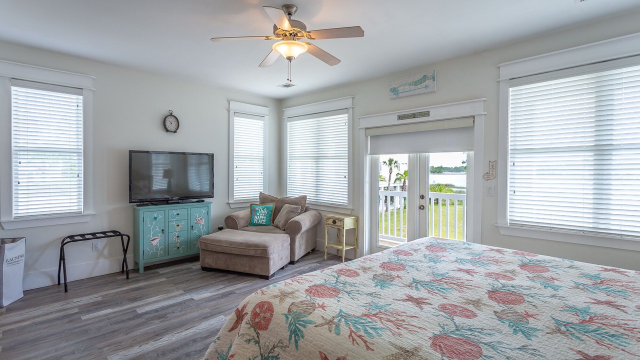 Photo of Bedroom in Carrabelle