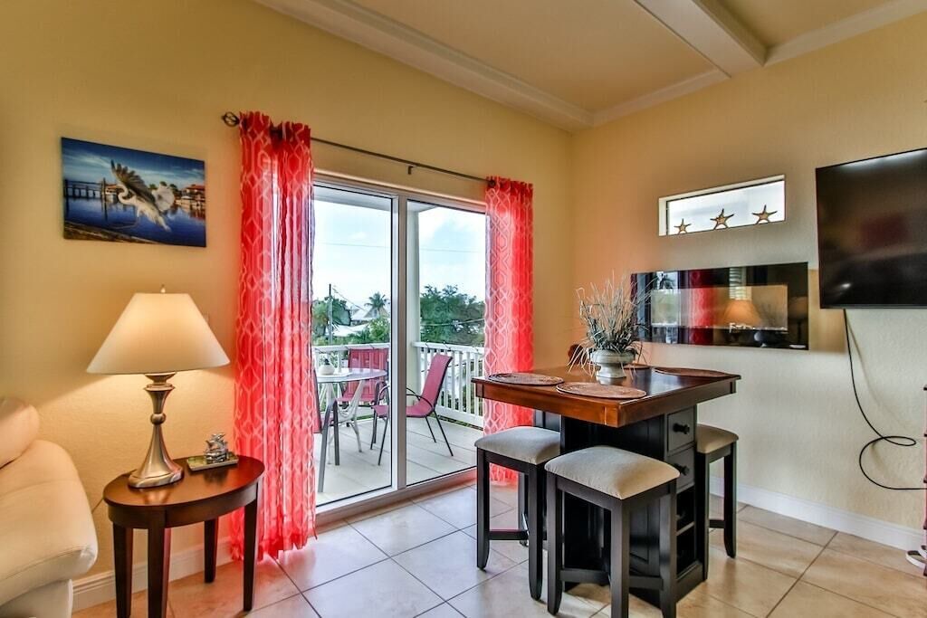 Photo of Livingroom in Marathon