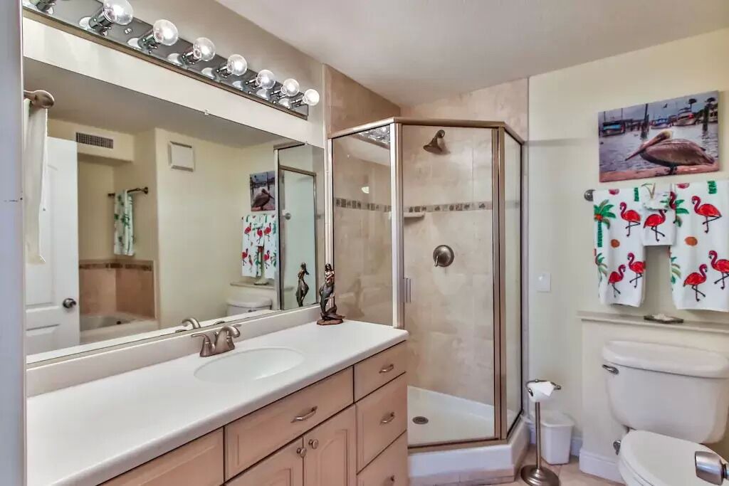 Photo of Bathroom in Marathon