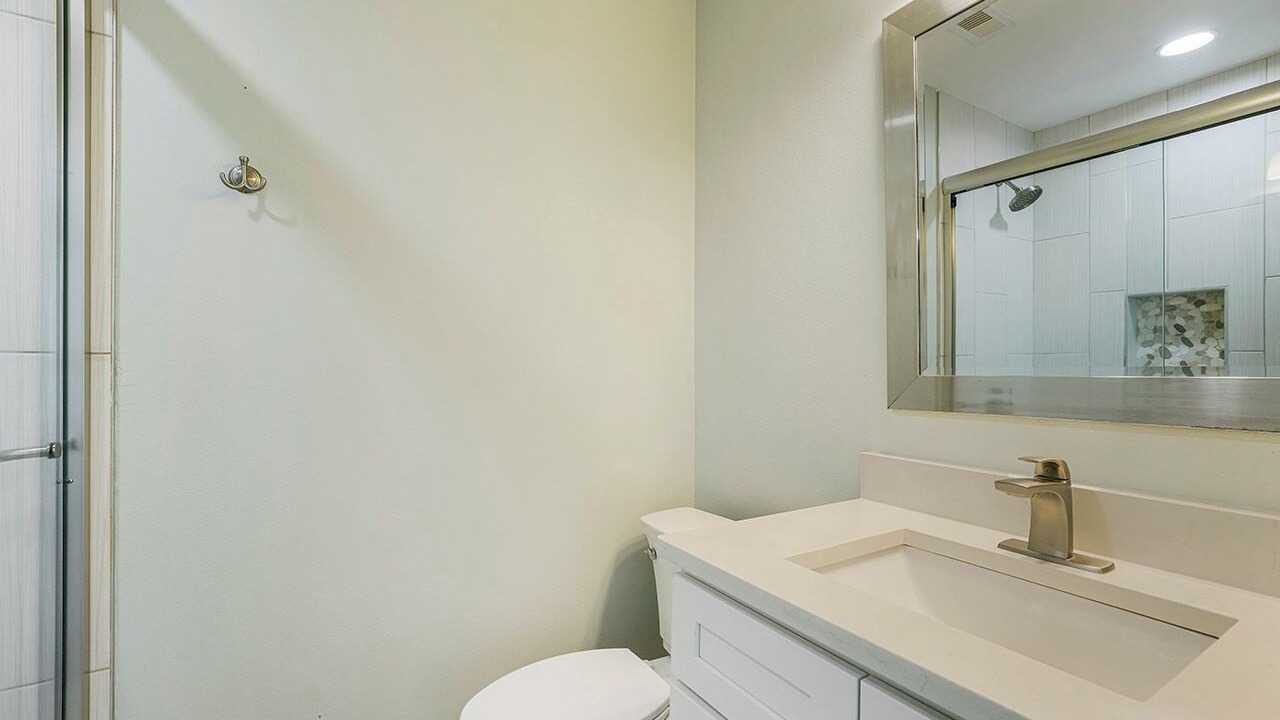 Photo of Bathroom in Dune Allen Beach