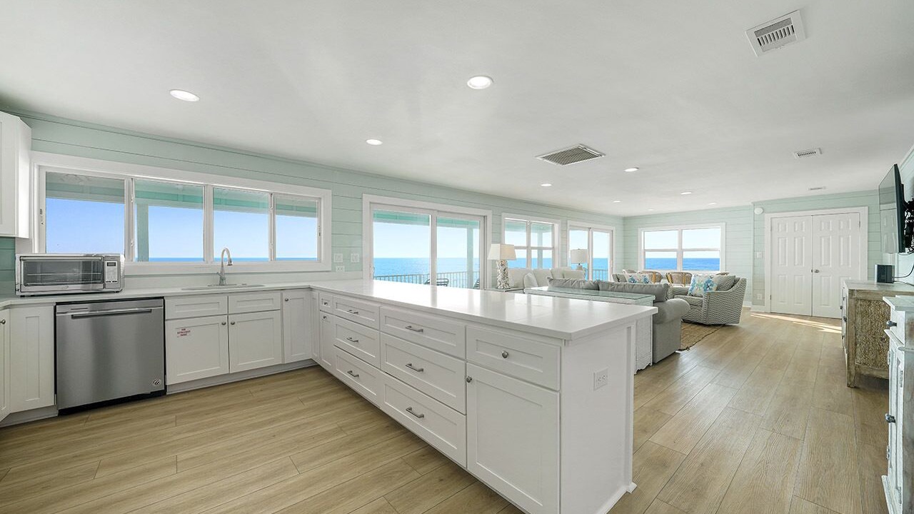 Photo of Patio Balcony in Dune Allen Beach