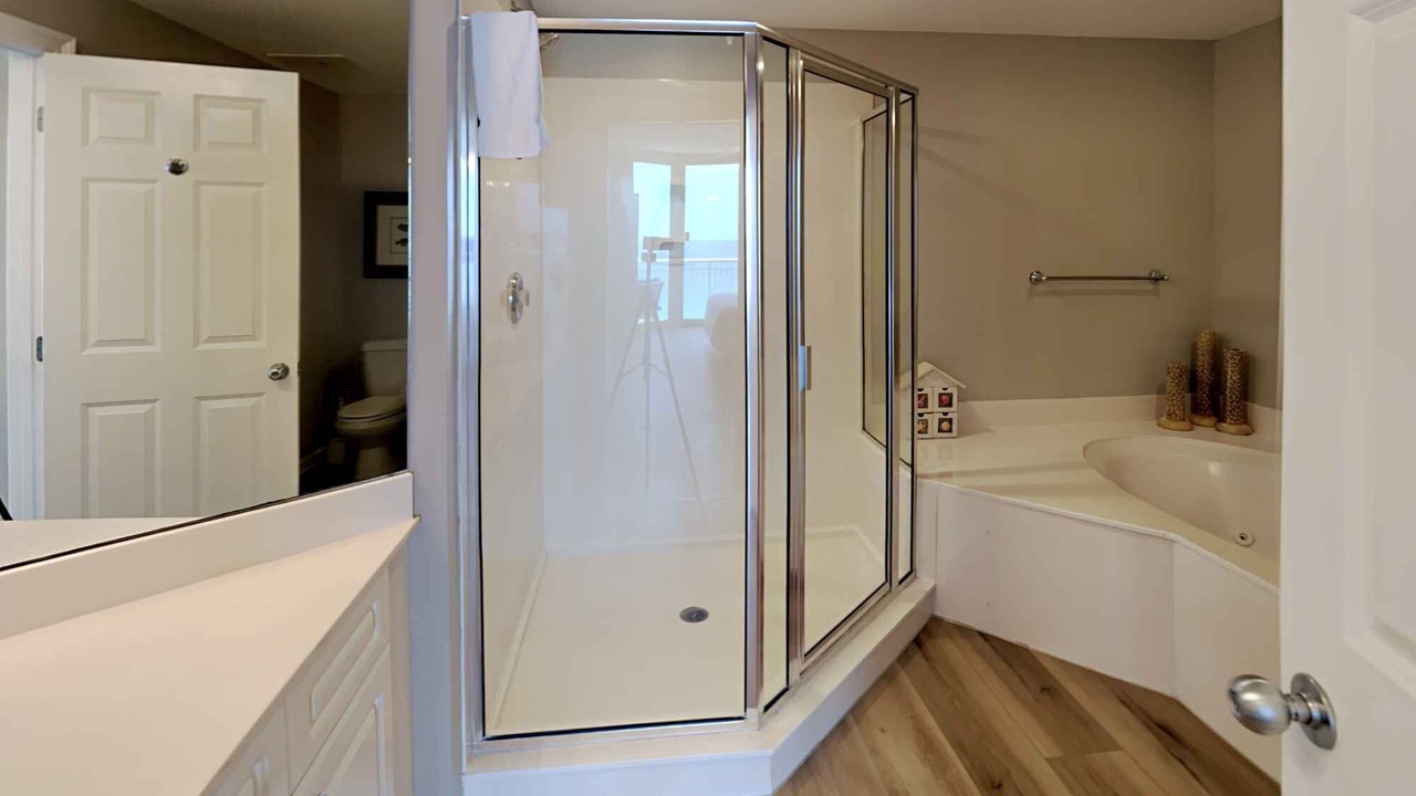 Photo of Bathroom in Navarre Beach