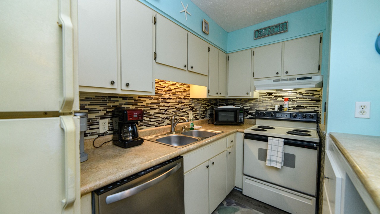 Photo of Kitchen in Gulf Lagoon Beach