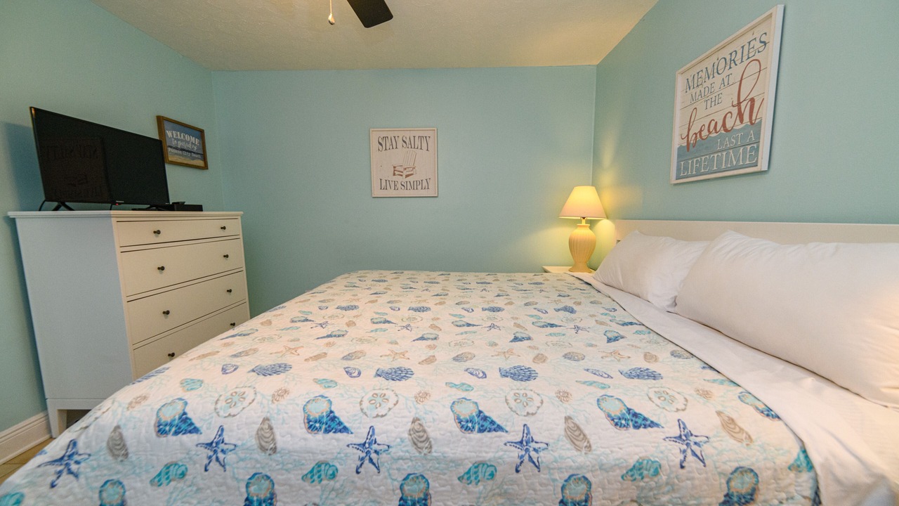 Photo of Bedroom in Gulf Lagoon Beach
