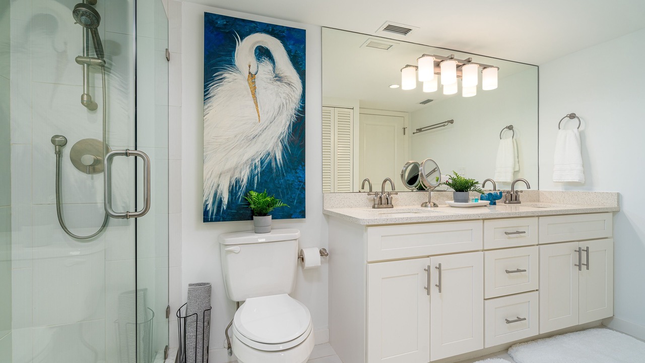 Photo of Bathroom in Vanderbilt Beach