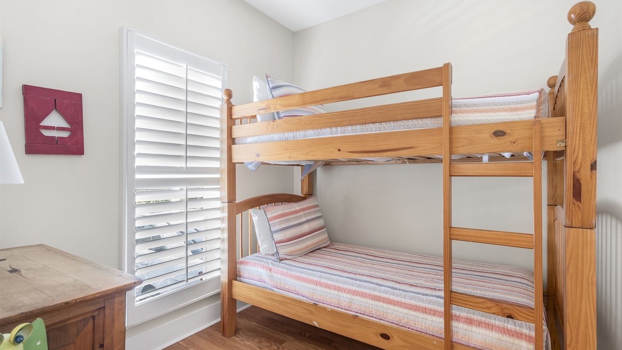 Photo of Bedroom in Seacrest