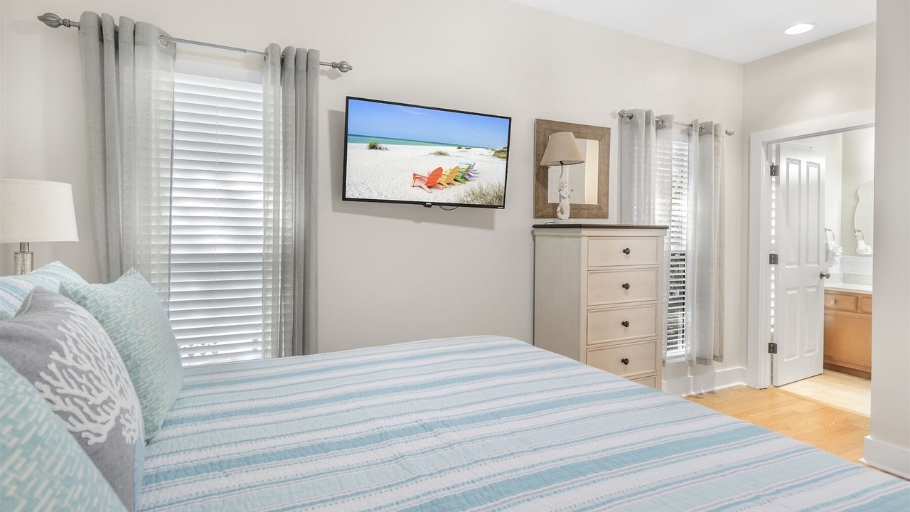 Photo of Bedroom in Seacrest
