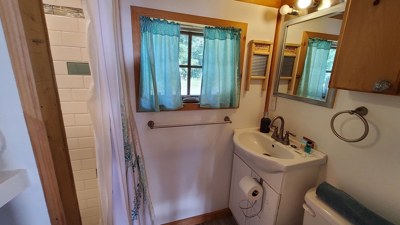 Photo of Bathroom in Georgia Coast
