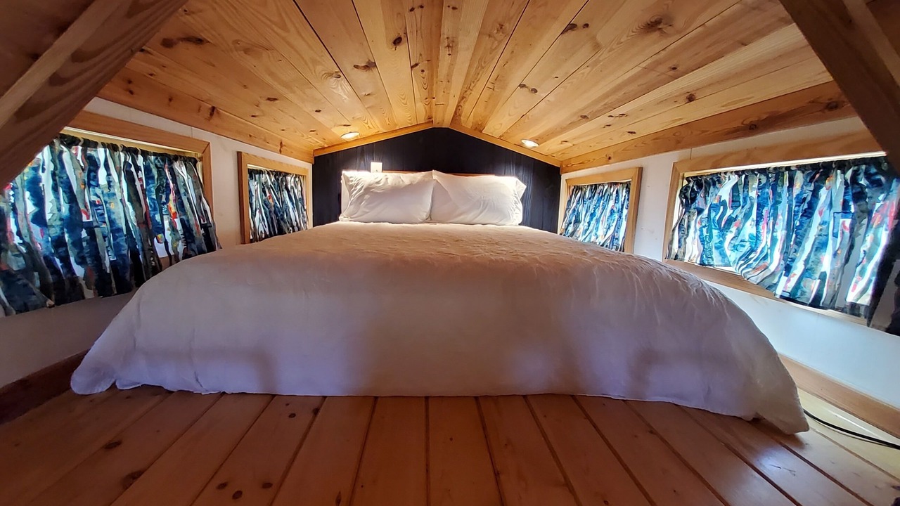 Photo of Bedroom in Georgia Coast