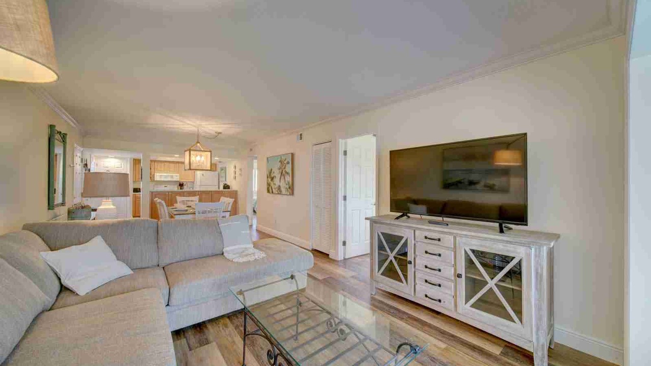 Photo of Livingroom in Stuart