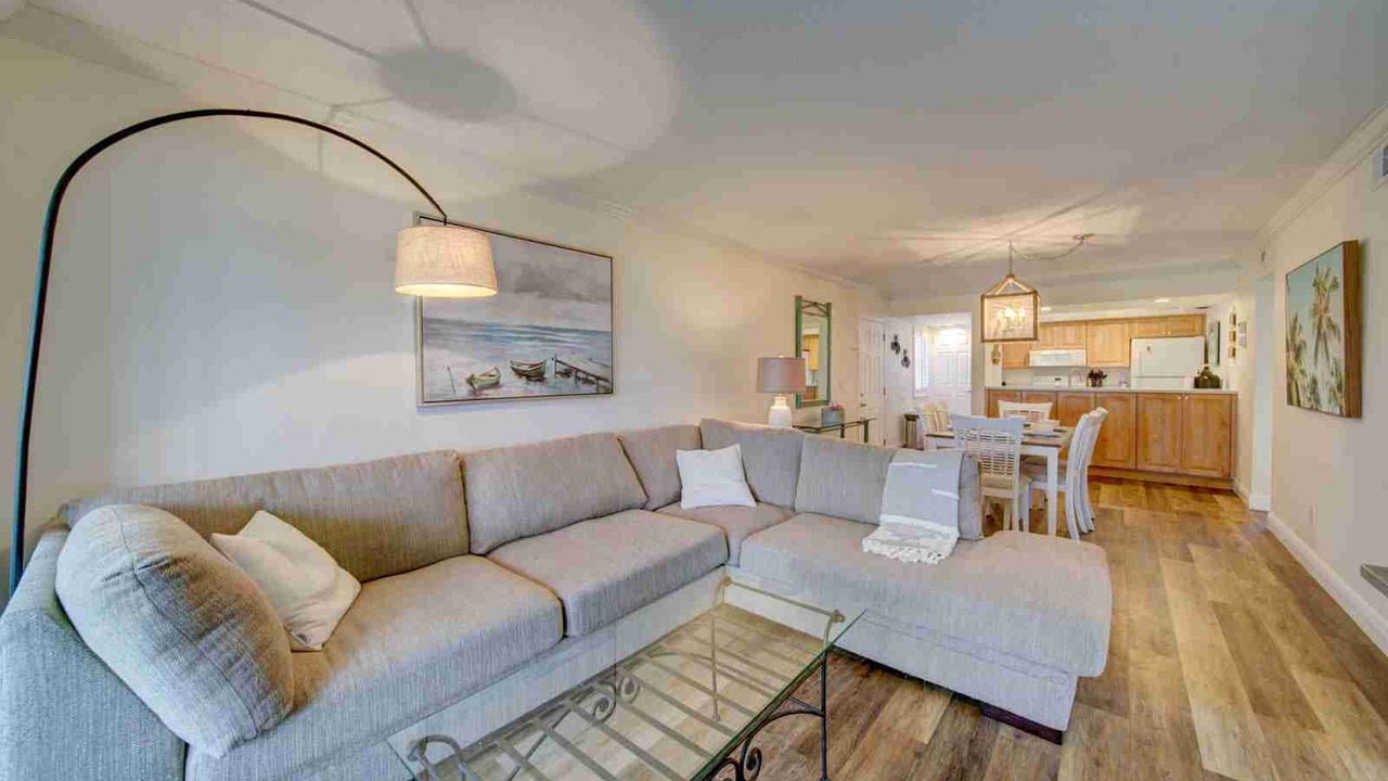 Photo of Livingroom in Stuart
