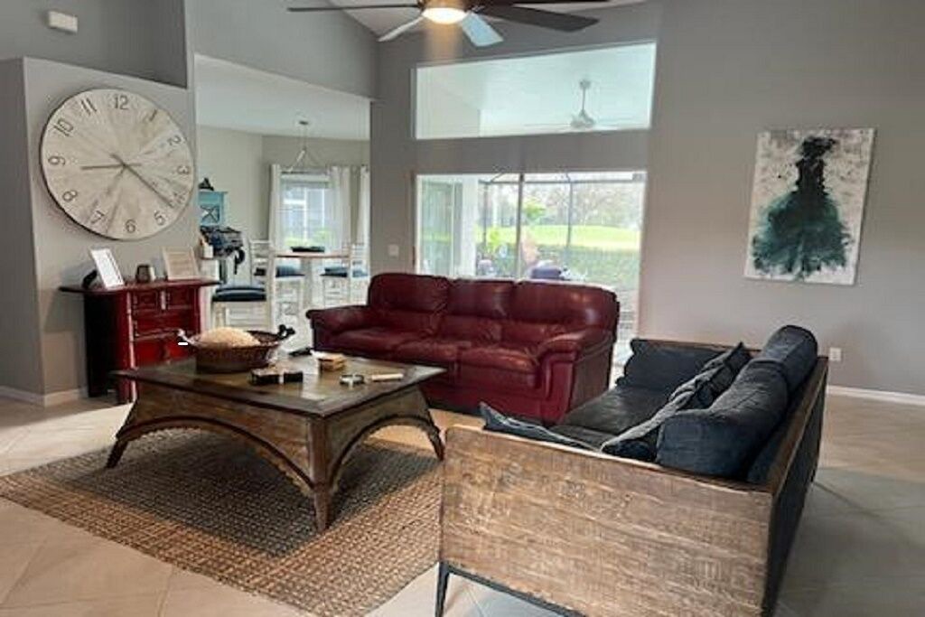 Photo of Livingroom in Naples