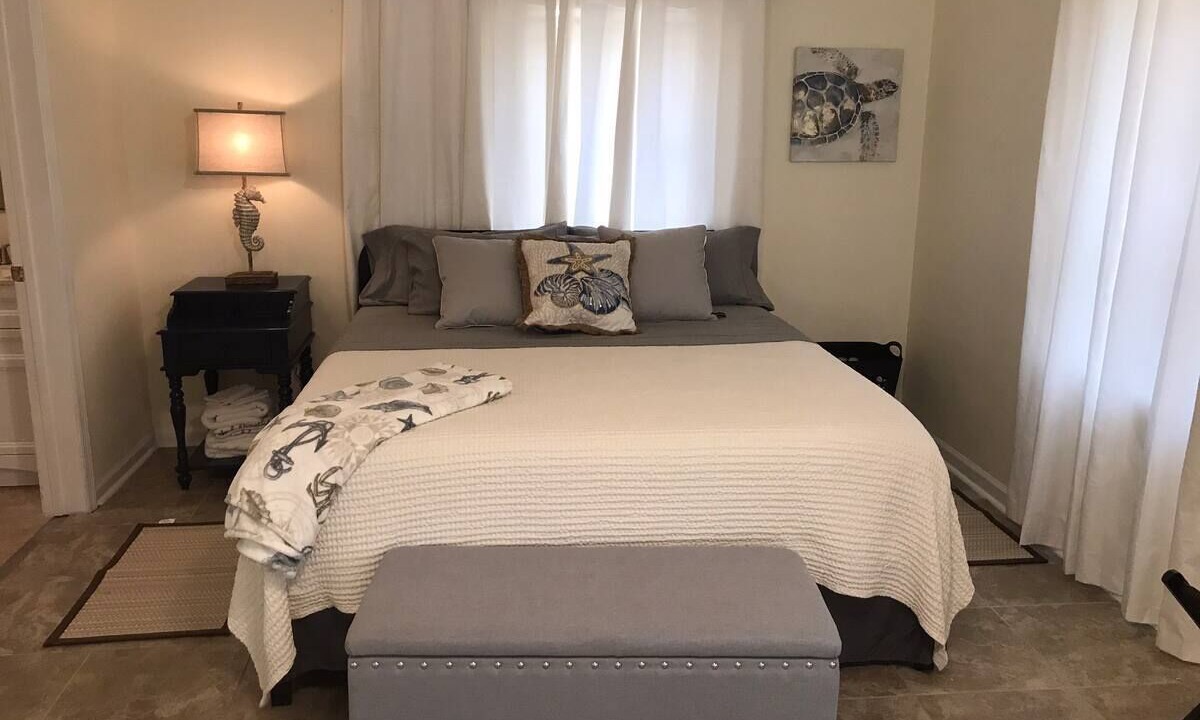 Photo of Bedroom in Carrabelle